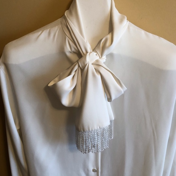 Liz Claiborne Size 10 Cream Colored Long Sleeve Blouse - Picture 2 of 6